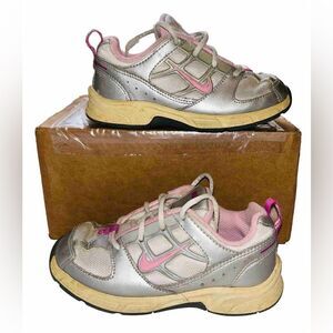 Girls Nike INF LIT Attest Shoes Size 9c